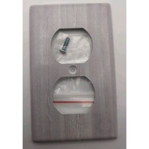 DUPLEX OUTLET PLUG RECEPTACLE PLASTIC WALL COVER PLATE Faux Grey Wood Texture‎